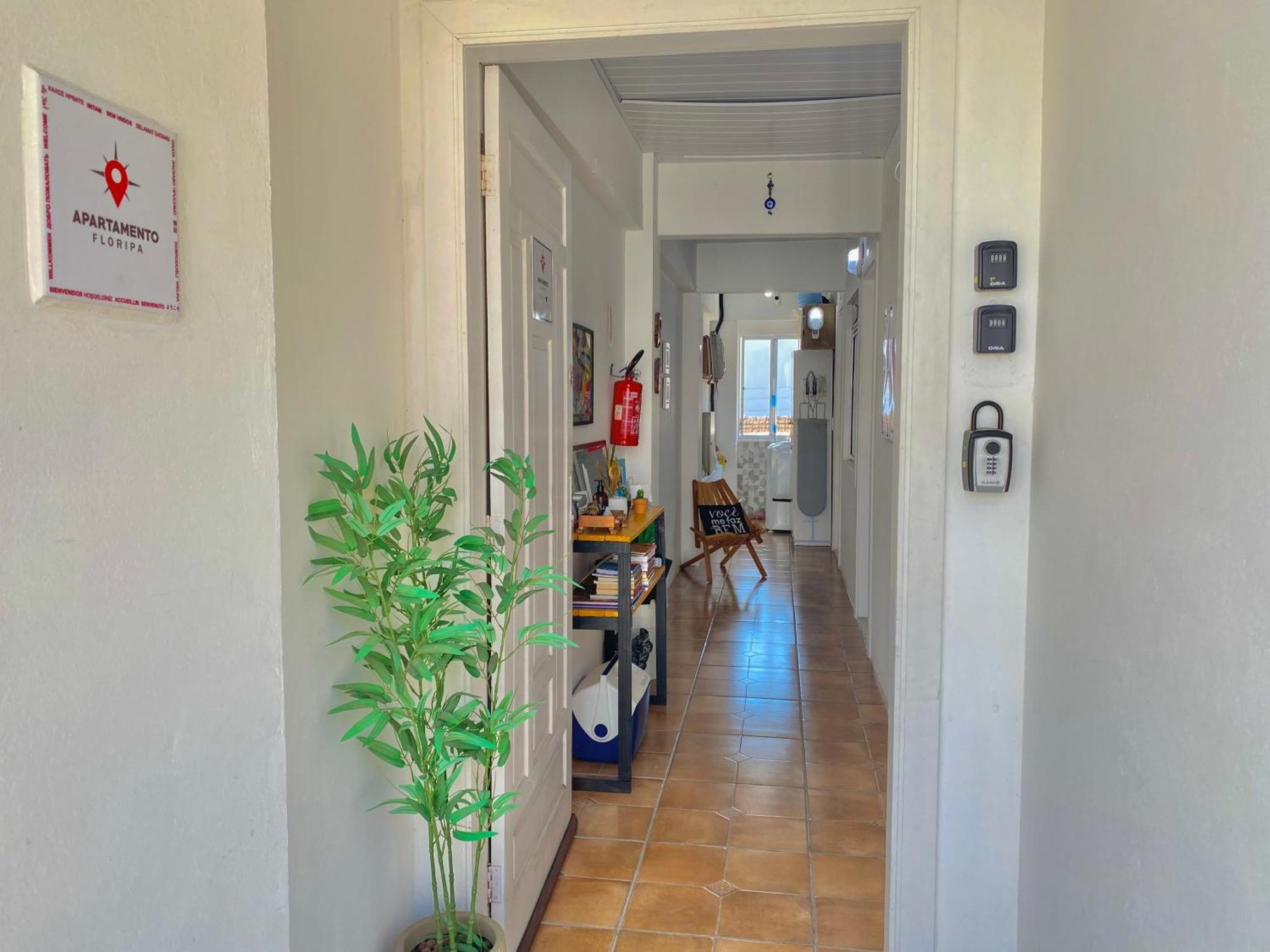 Apartamento Floripa 17 Aconchegante e Funcional- Próximo ao Centro, UFSC, Aeroporto e praias Florianopolis Exterior foto